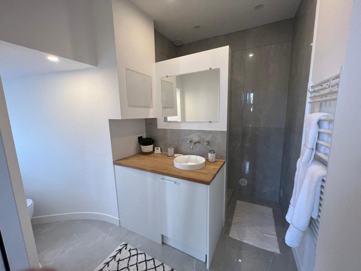 Appartement 33 M2 Comme Une Junior Suite - Vue Port Et Palais Des Festivals คานส์ ภายนอก รูปภาพ